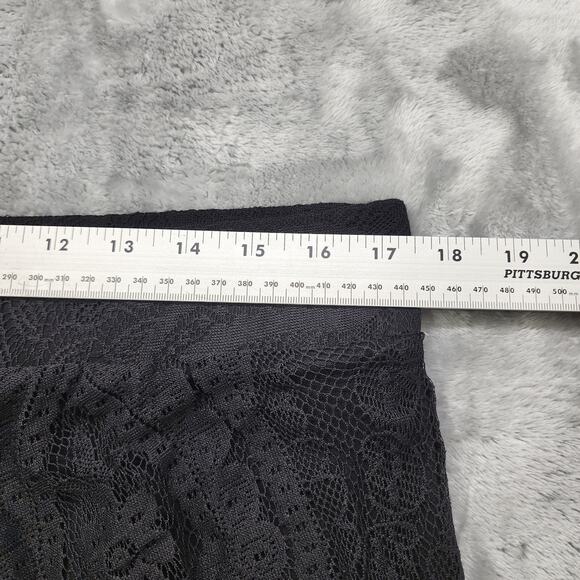 Torrid Skirt Womens 1  Plus Size 1 1X Black Lace Pleated Pull On Midi Lined - Picture 7 of 9